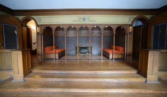 LR Winslow House 042.jpg