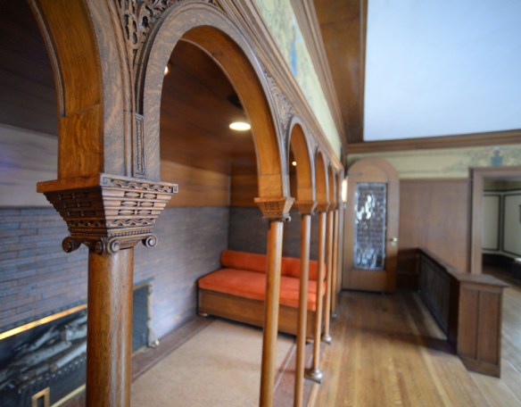 LR Winslow House 048.jpg