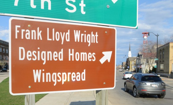 Wright Trail Sign 001.jpg