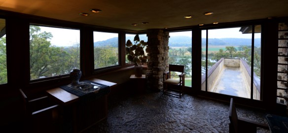 Taliesin 10.6.17 001.jpg