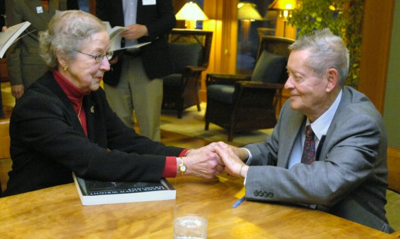 LR Wright Fdtn. Wsprd 079.jpg