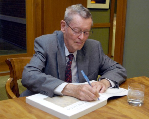 LR Wright Fdtn. Wsprd 090.jpg