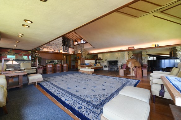 Taliesin Living Room 5.15.19 002.jpg