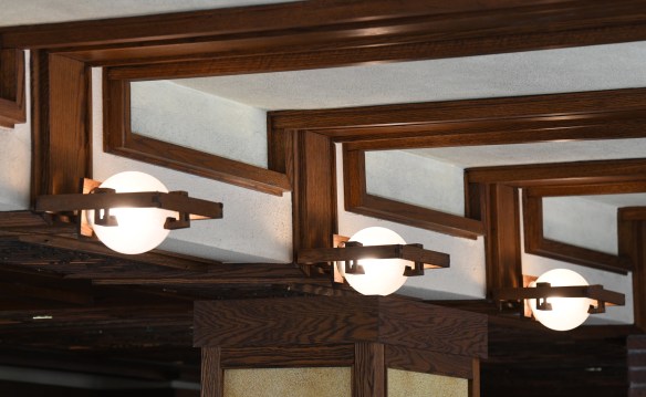 Robie House 5.5.19 020.jpg