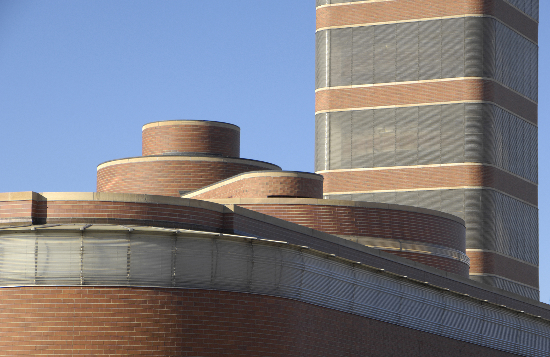 Adm Bldg Tower 2010 014.jpg