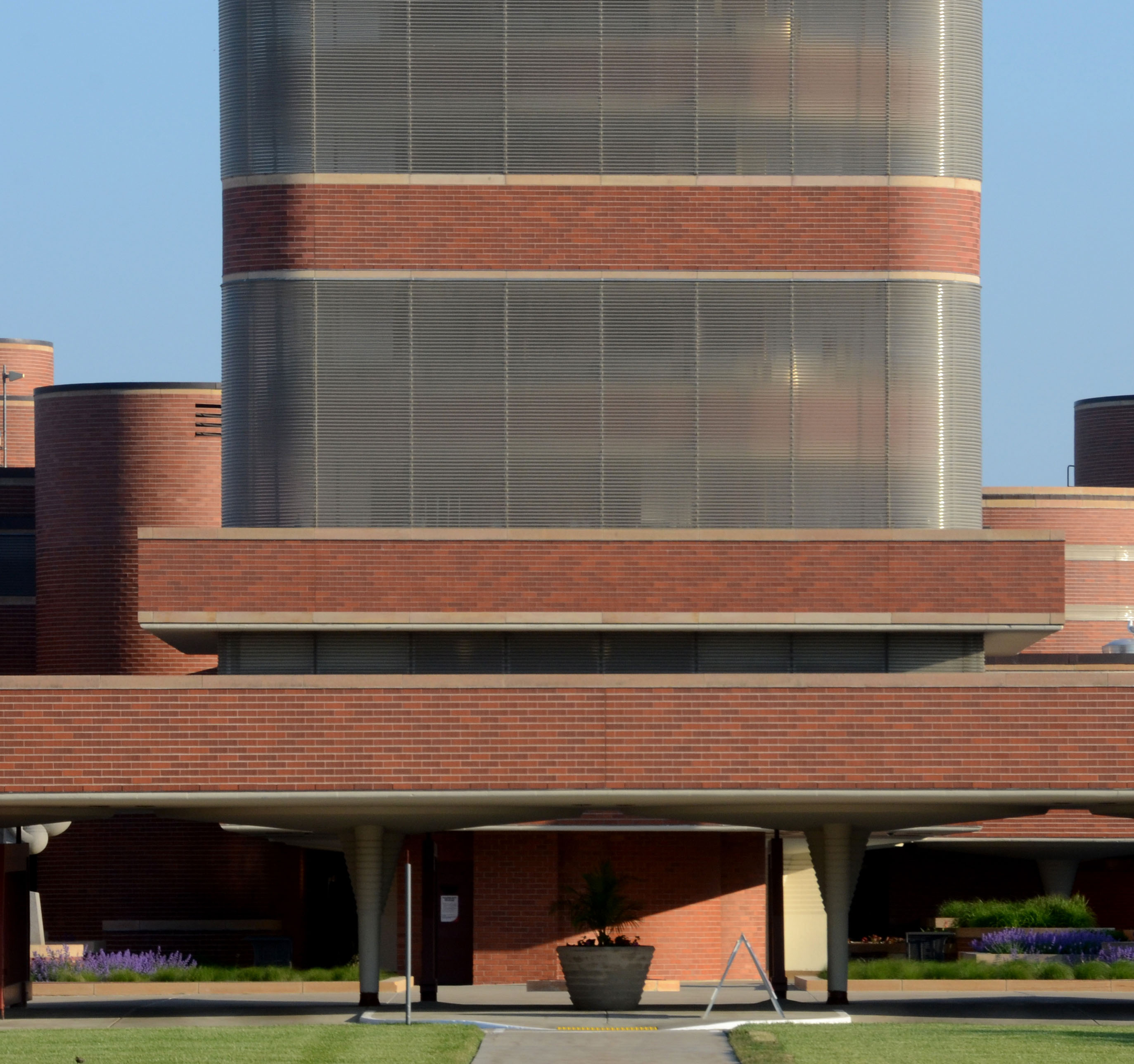 SC Johnson Admin Building Tower 6.16.20 004.jpg