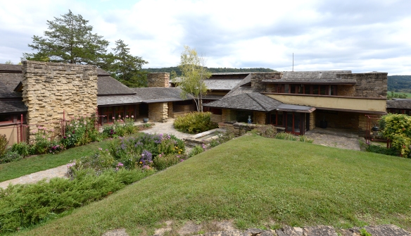Taliesin 9.8.17 018.jpg