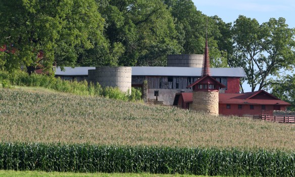 LR Midway  Barn 8.29.21 001.jpg