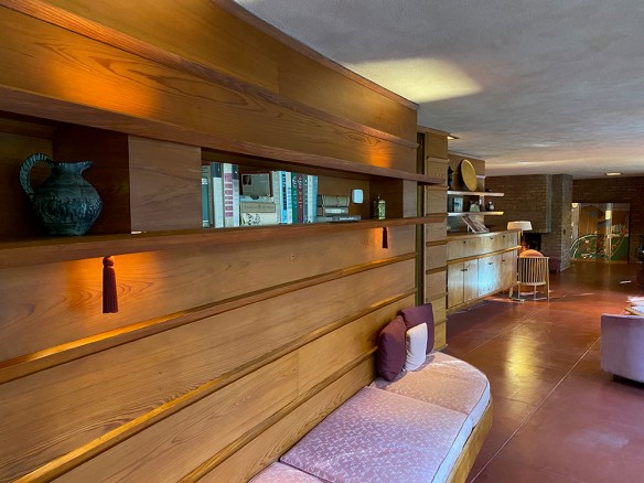 LR Laurent House 10.30.21 054.jpg