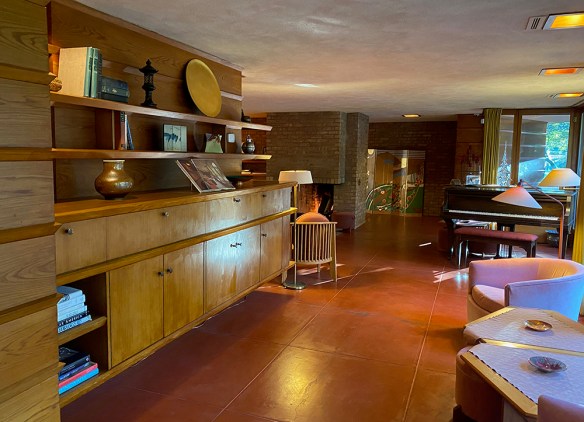 LR Laurent House 10.30.21 055.jpg