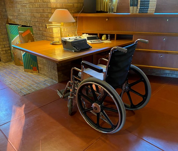 LR Laurent House 10.30.21 064.jpg