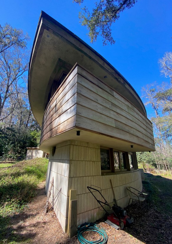 LR Lewis Spring House 012.jpg