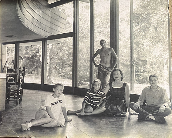 LR Lewis Spring House 137a.jpg