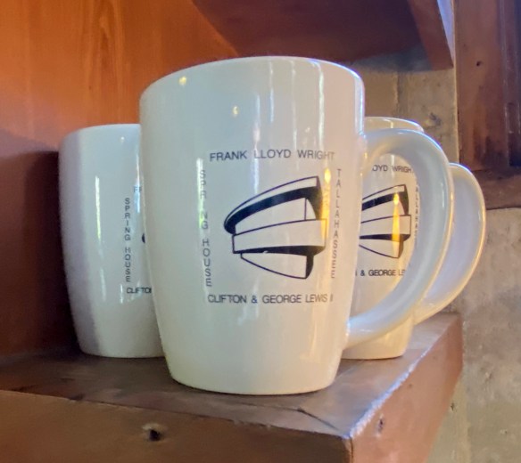 LR Lewis Spring House 141.jpg