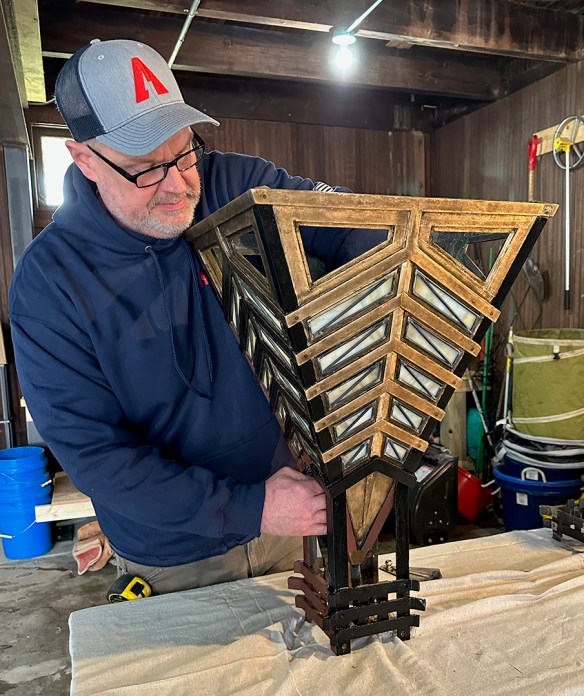 LR Penwern Gate Lodge Lamps 2023 007.jpg