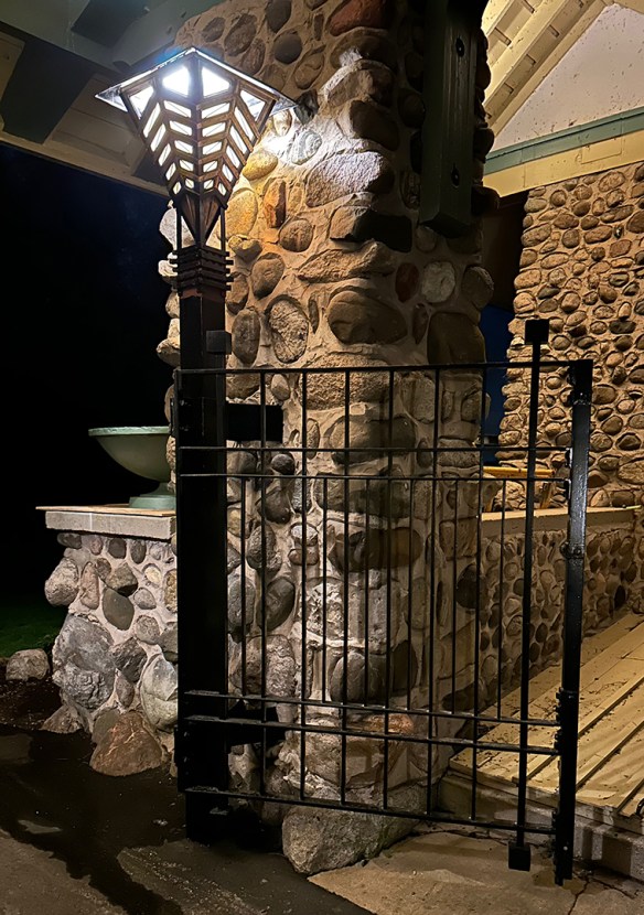 LR Penwern Gate Lodge Lamps 2023 043.jpg