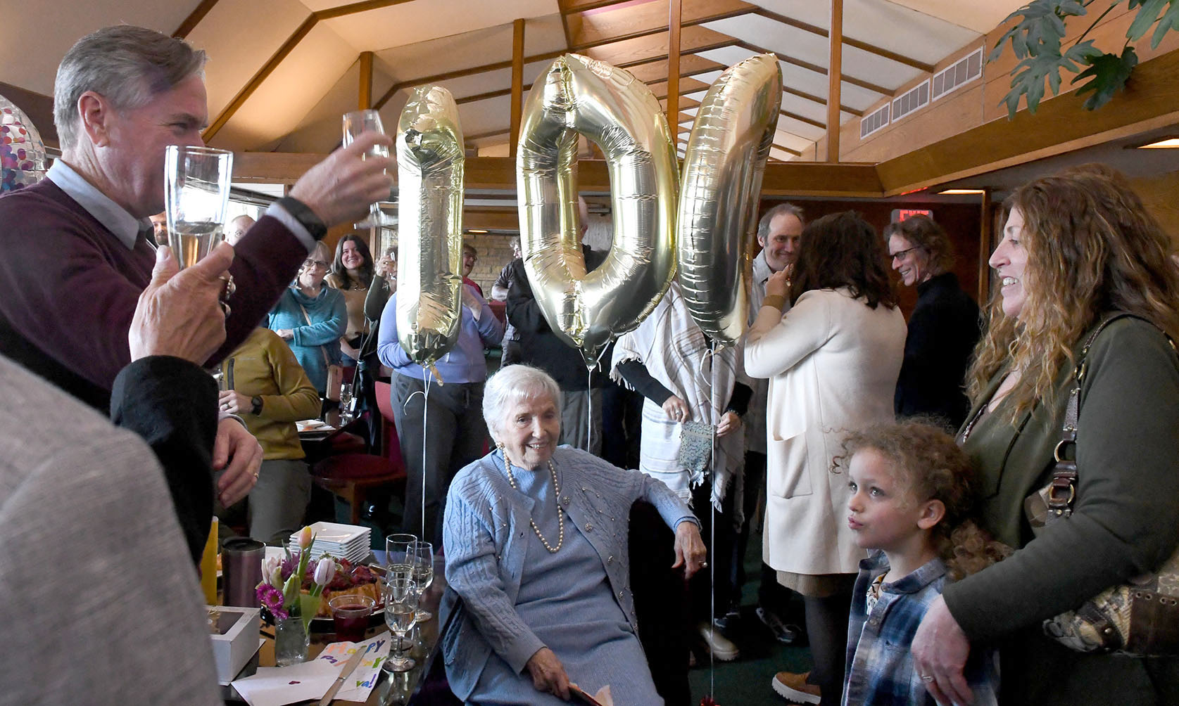 LR Minerva 100th B'day Party 061.jpg