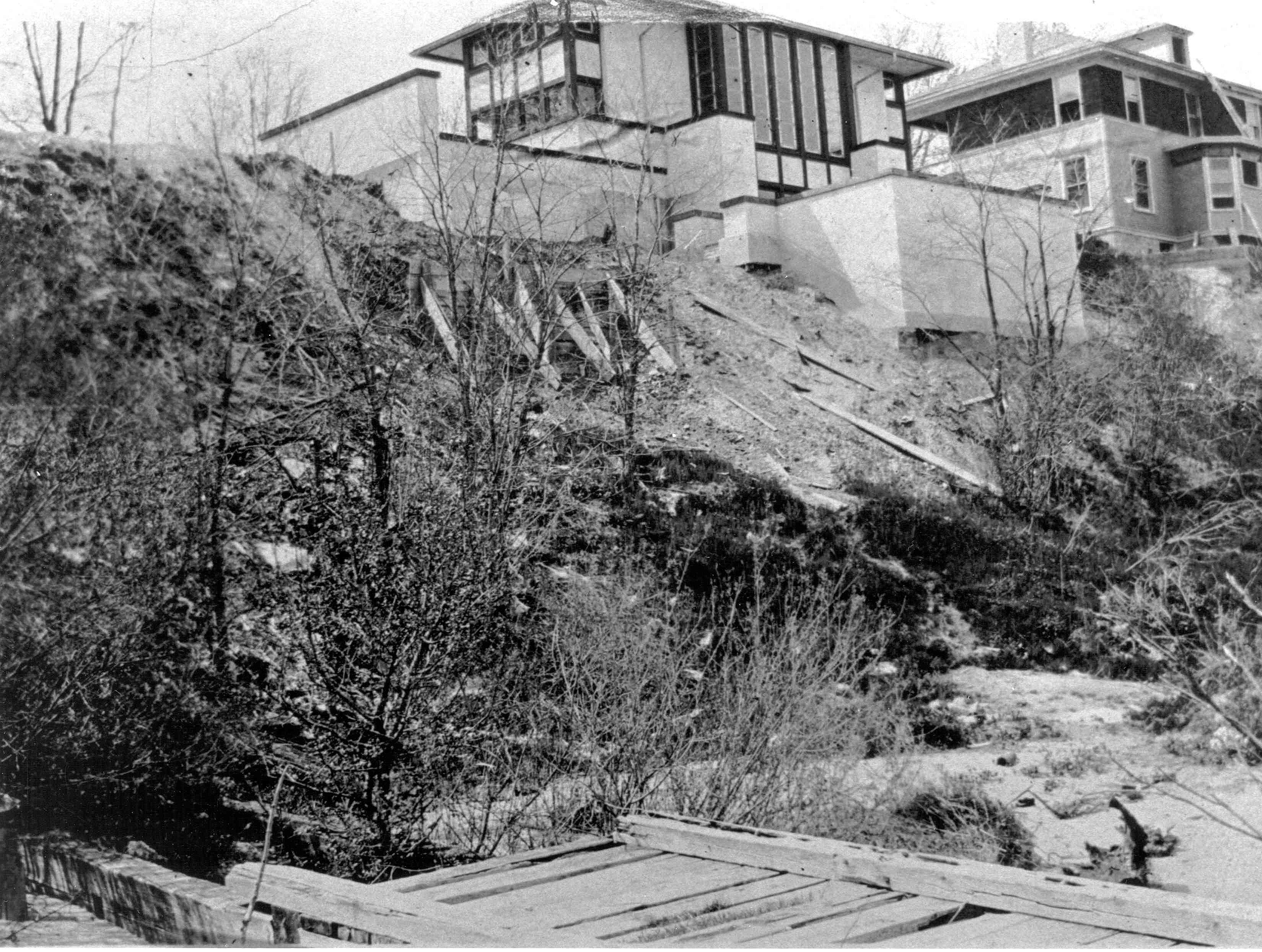 Terrace 0506.004 raw.jpg